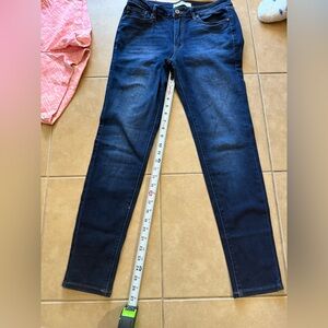 KanCan Dark Blue Skinny Jeans Size 9/28 Like New